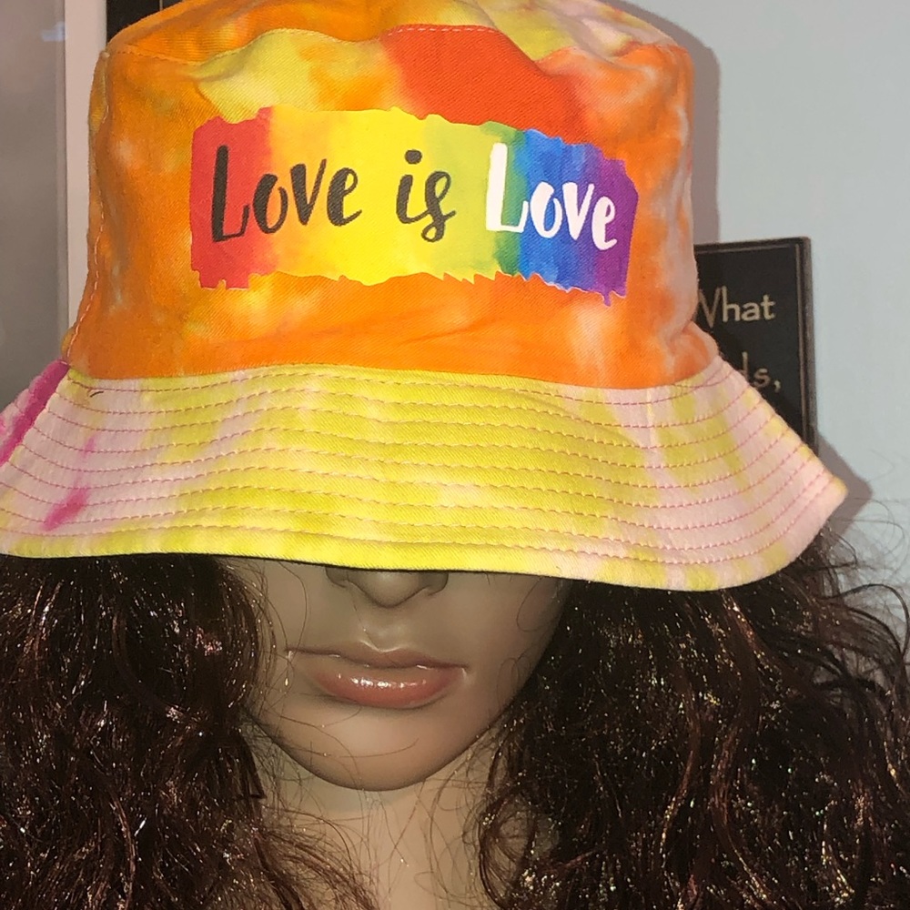 Bucket Hat